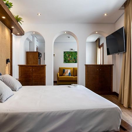 Hotel Antantie Коніль-де-ла-Фронтера Екстер'єр фото