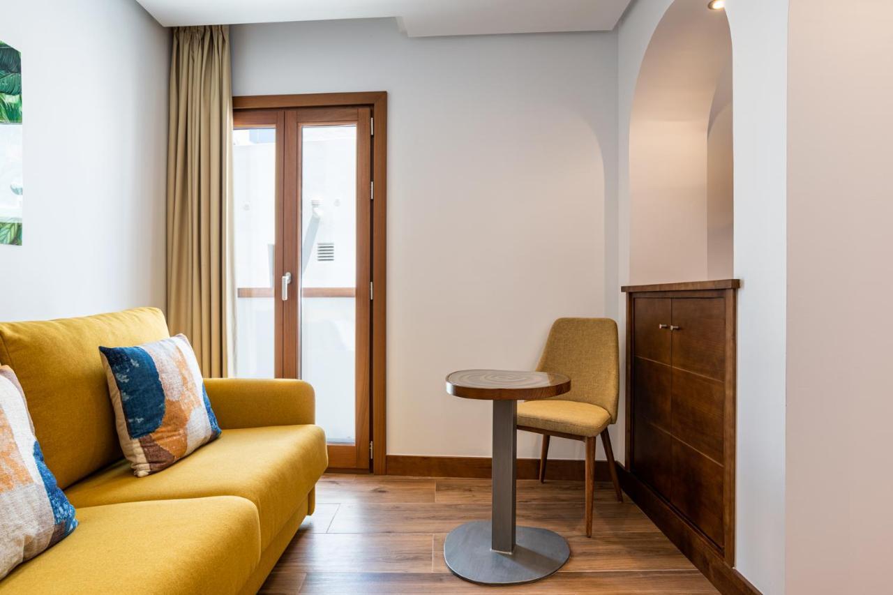 Hotel Antantie Коніль-де-ла-Фронтера Екстер'єр фото